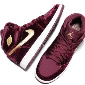 Air Jordan 1 Heiress GG “Red Velvet”